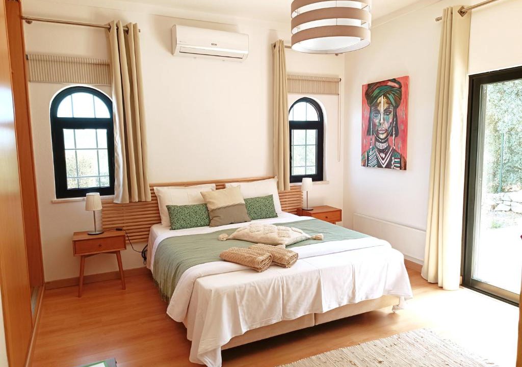 Azinhal e Amendoeira Bed & Breakfast | 1- Chambre d'hôte Vila Alegria Estói - Faro