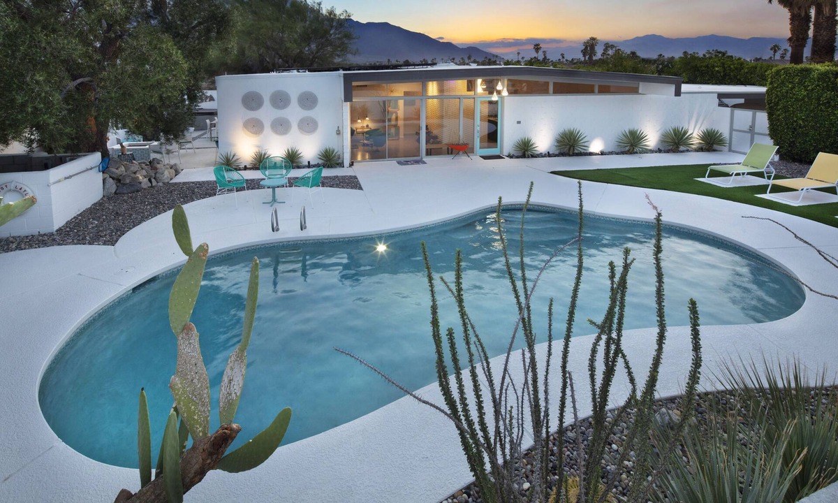 Palm Springs House | 1960 Midcentury Modern Class 1 Historic Status Palm Springs Home Donald Wexler