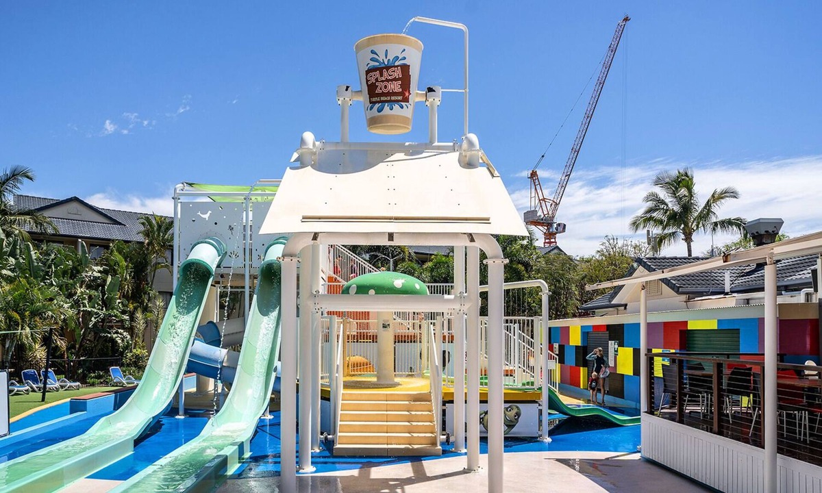 Mermaid Waters Apartment | 2 Bedroom Apt at the award winning family friendly resort at Mermaid Beach QLD.