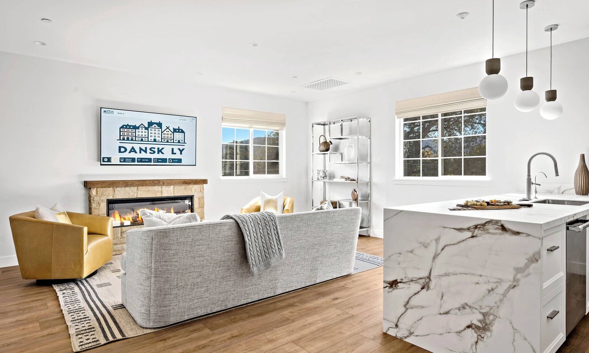 Solvang Apartment | 2-bedroom - WiFi, AC, garage parking with EV charger.