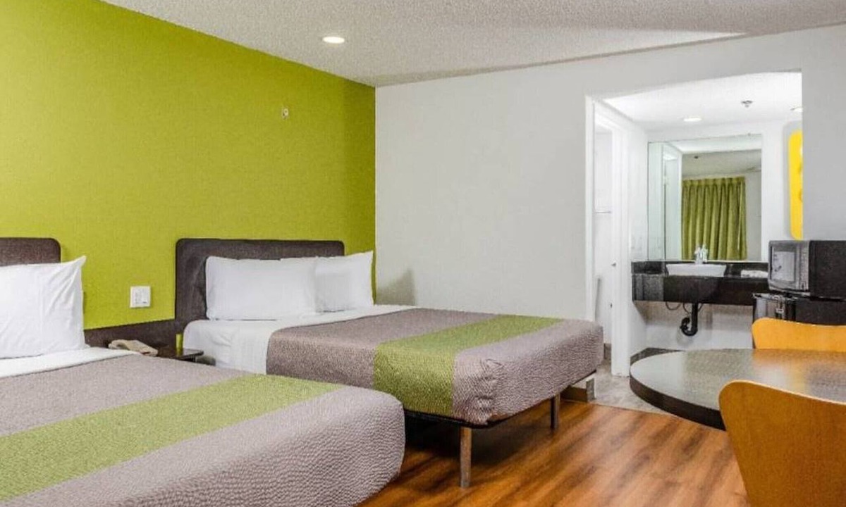 Raisin Apartment | 2 Queen Beds|Nsmk, Micfridge