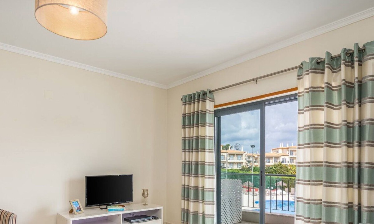 Olhos D'Agua Apartment | #284 Vista das Ondas by Home Holidays