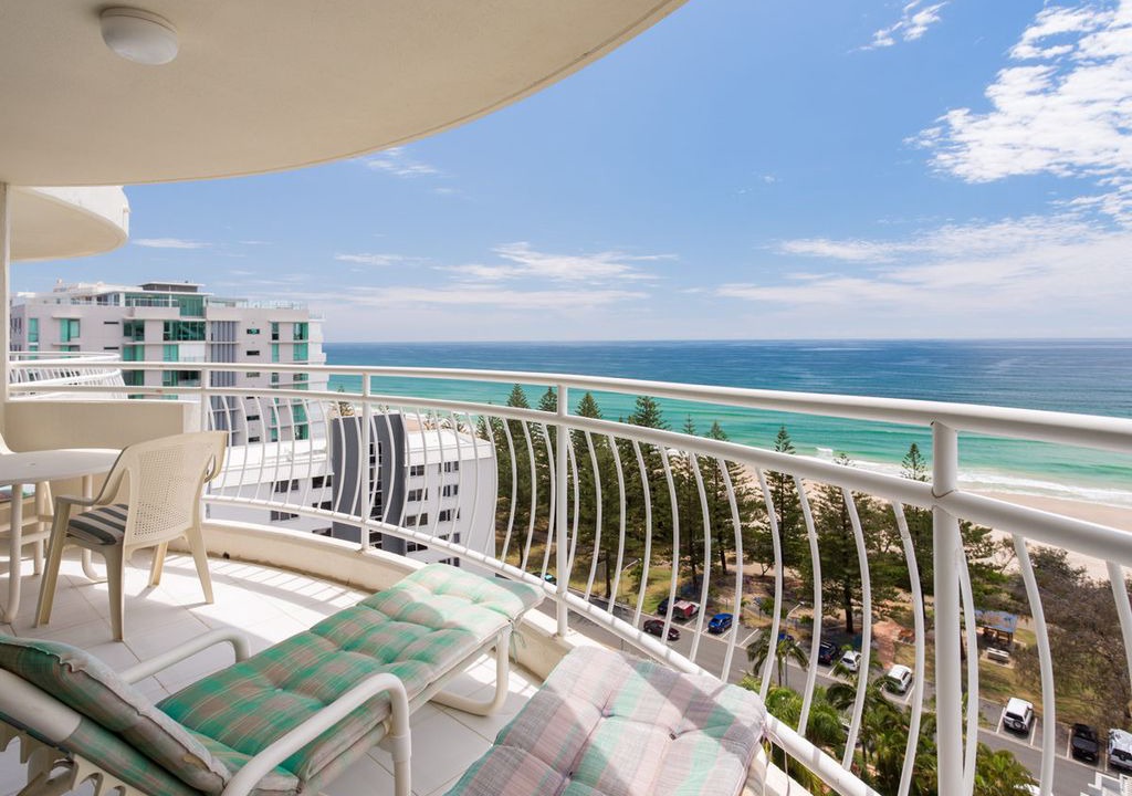 Burleigh Heads Apartment | 2nd Avenue Beachside Apartments 13B