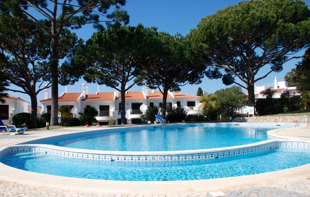 Almancil House | 3 Bed Holiday Home Lakeside Village Quinta Do Lago
