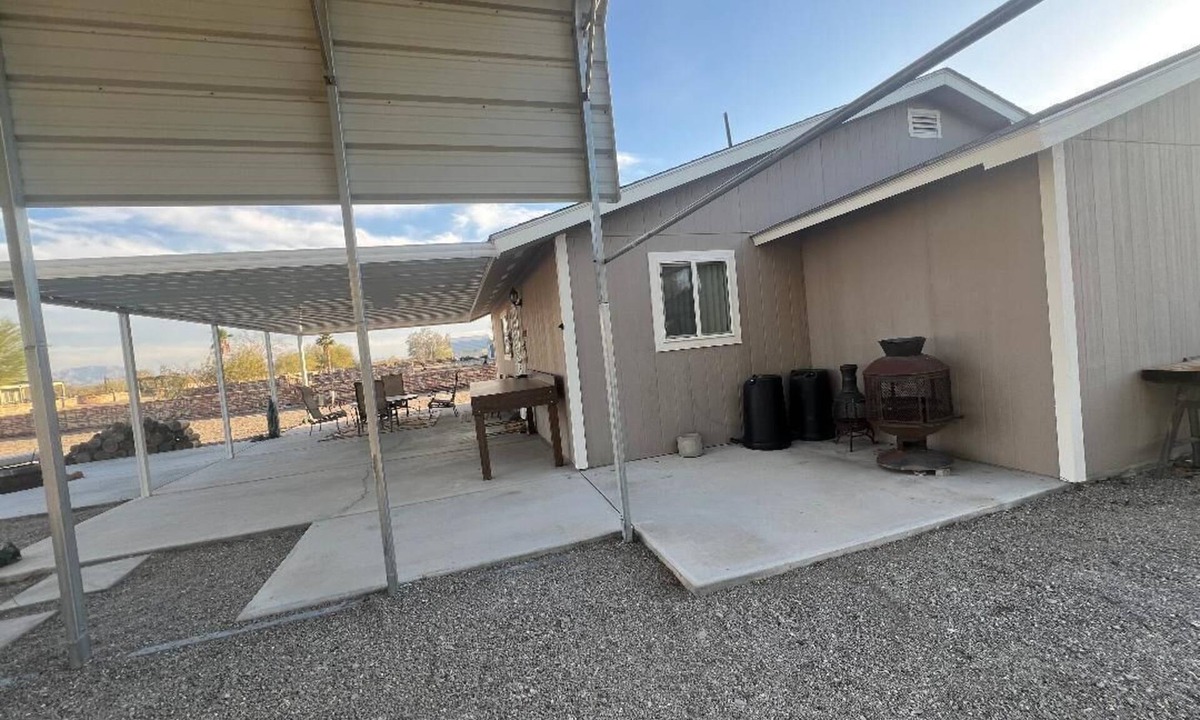 La Paz County House | 3-bedroom house in welcoming Quartzsite with cool AC breeze