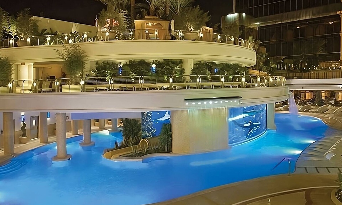 Sunrise Manor Hotel | 3 Modern Units Near Fremont Street Attractions! Pool, Night Entertainment
