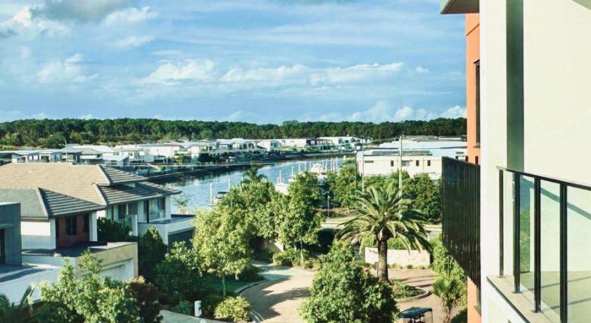 Gold Coast Hotel | 340 m² Hotel ∙ 4 bedrooms ∙ 12 guests