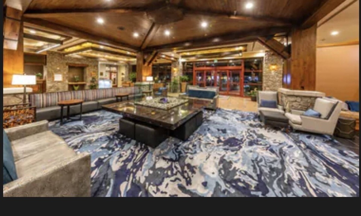 Lakeside Park Villa | 3BR/3 Baths Marriott Steps away from the Heavenly Gondola
