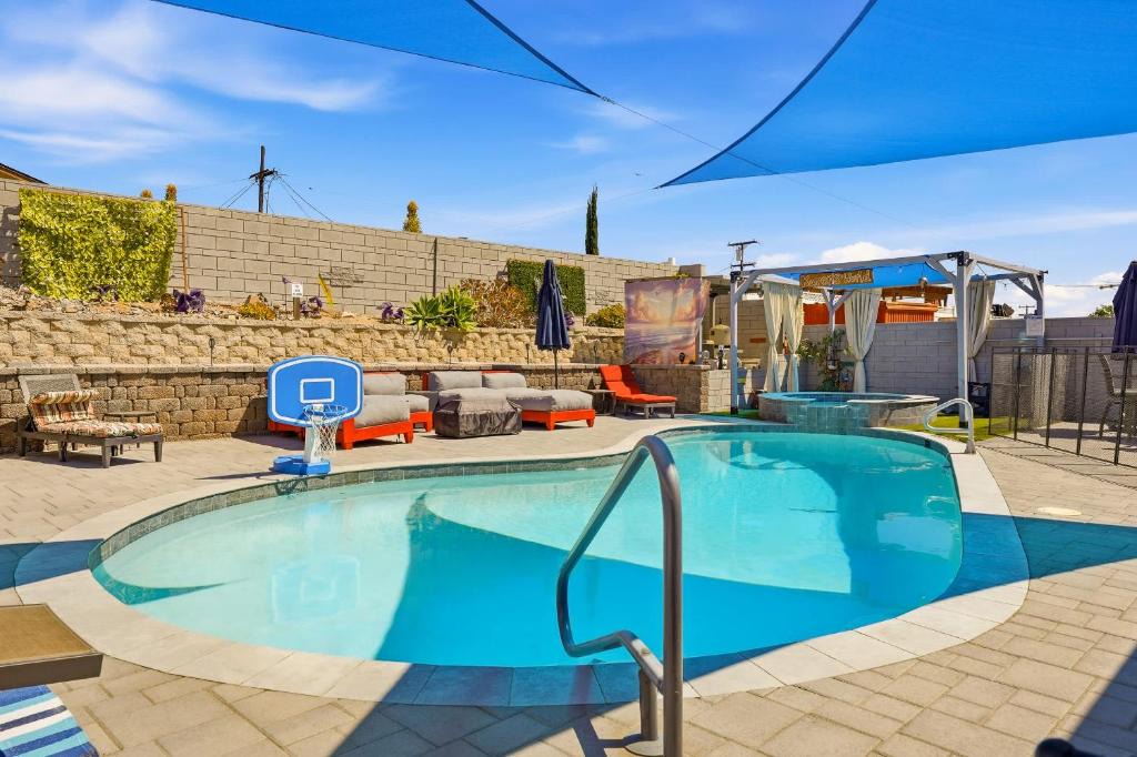 Lemon Grove House | 3BR Family Retreat wPool Firepit & Billiards