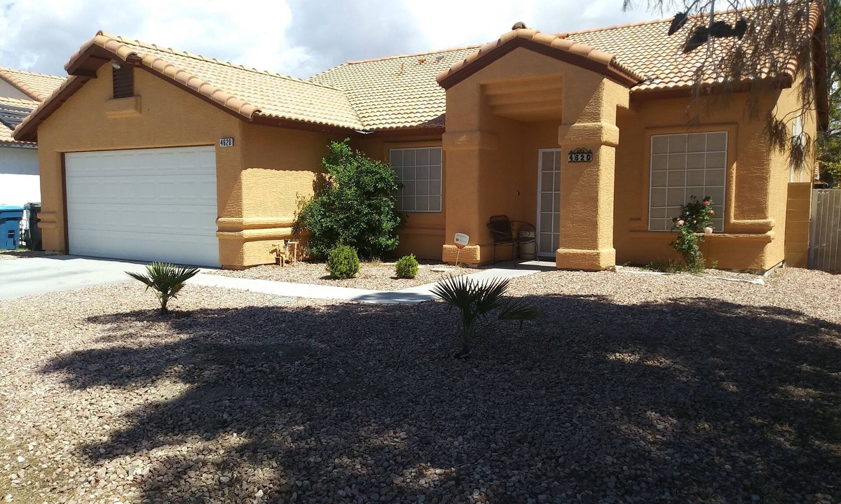 North Las Vegas House | 4- bedroom with Pool, outside Lounge and Dining, and BBQ