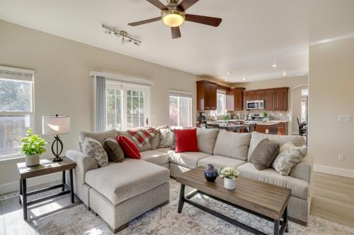 Northwest Reno House | 4 Mi to Downtown Reno: Family Retreat w/Fireplace