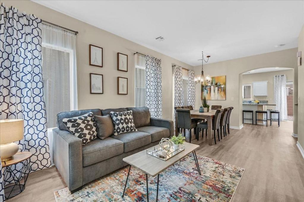 Las Vegas House | 4BR Vegas Home Pet Friendly Parking Near Strip