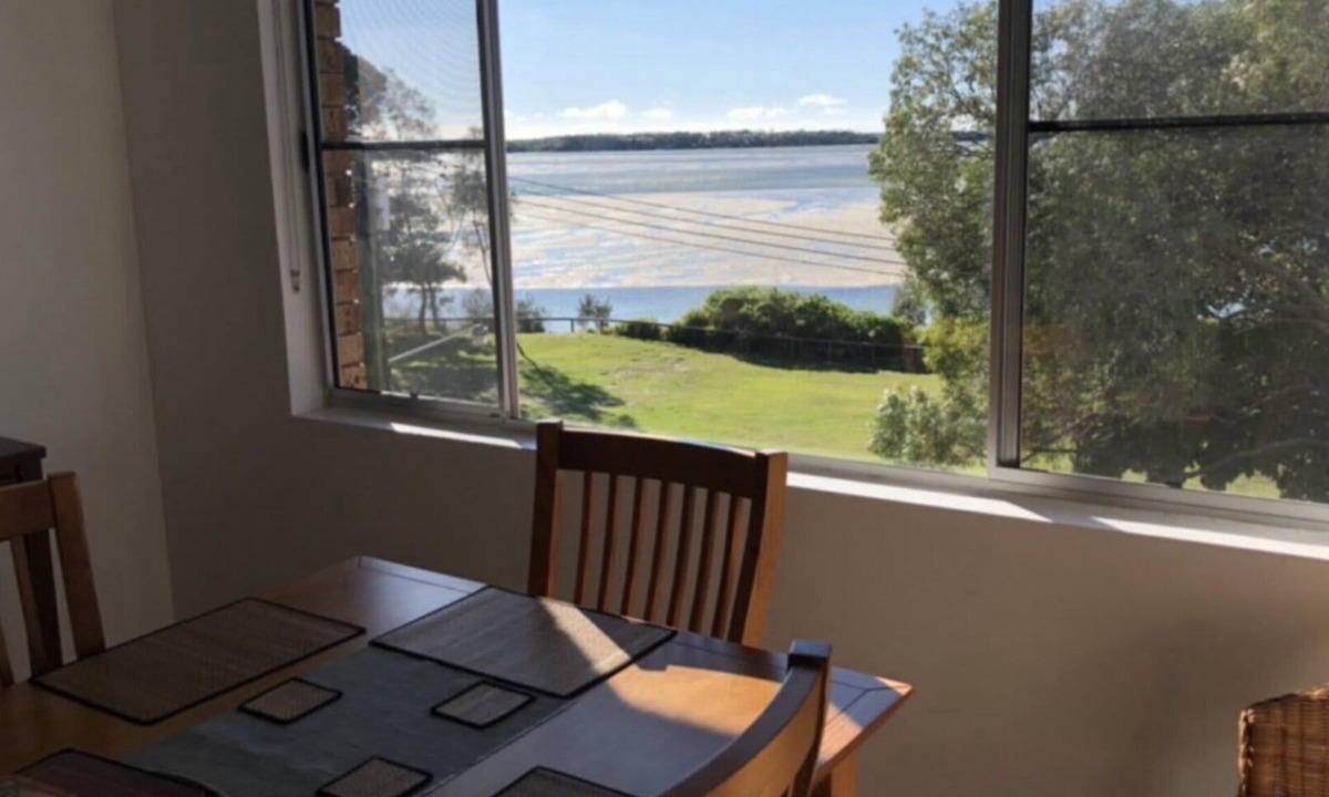 Golden Beach Apartment | 5 Sorrento Golden Beach Waterfront Apartment | Sleeps 6