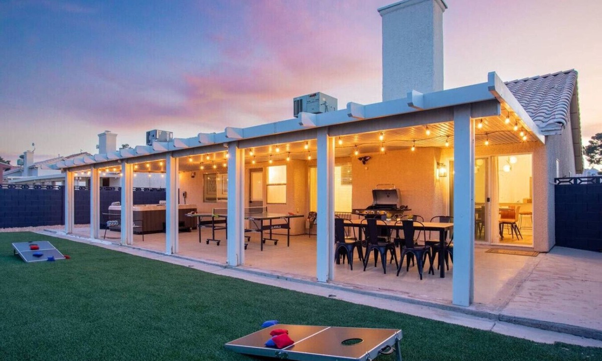 North Las Vegas House | 5BD Relaxing Stay- Game Room, Spa, Ping-Pong Table
