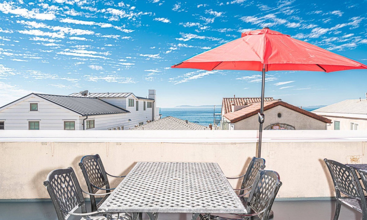 West Newport House | 7BR Newport Beach Duplex, Only Steps to the Sand!