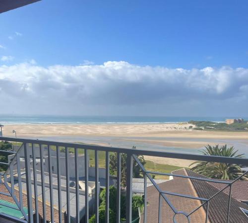 Aston Bay Apartment | 9 Dolphin Bay, Aston Bay