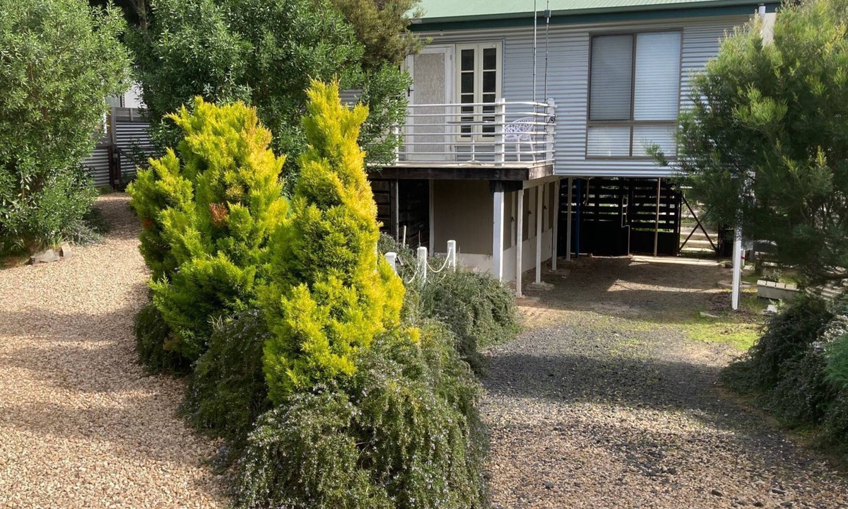 Venus Bay House | 93 Atherton -perfect for couples or small families