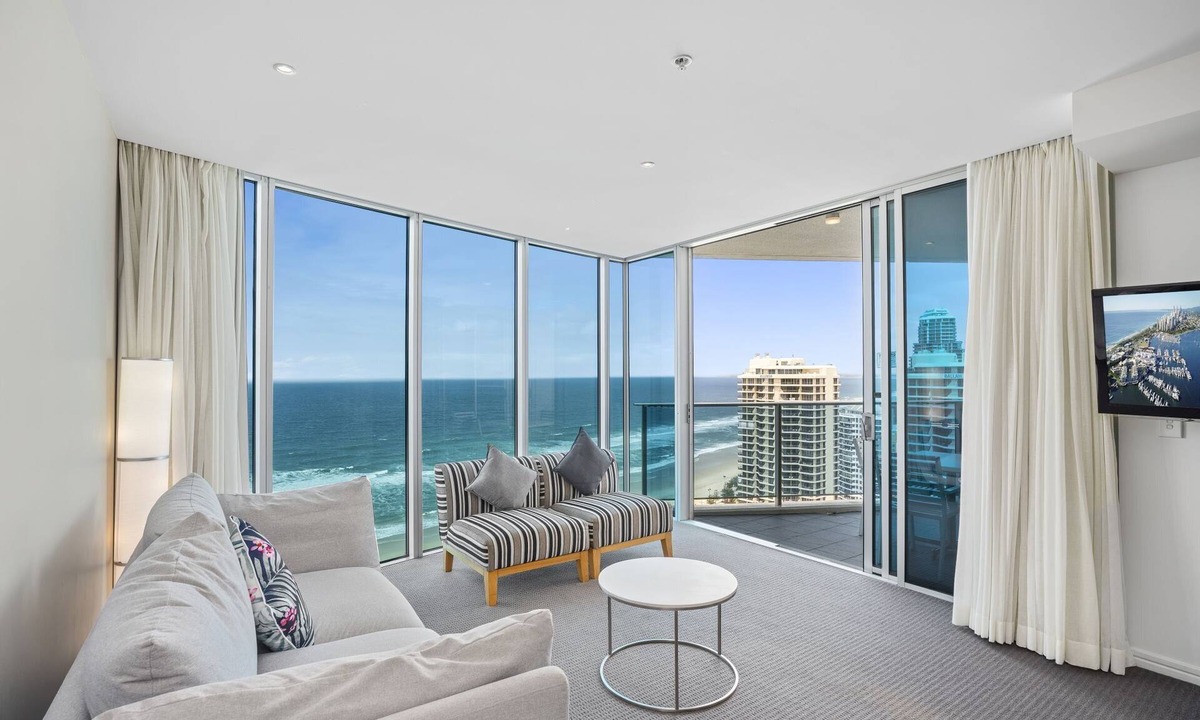 Surfers Paradise Apartment | A stunning apartment, Apartment 24104 offers best in class luxury & features