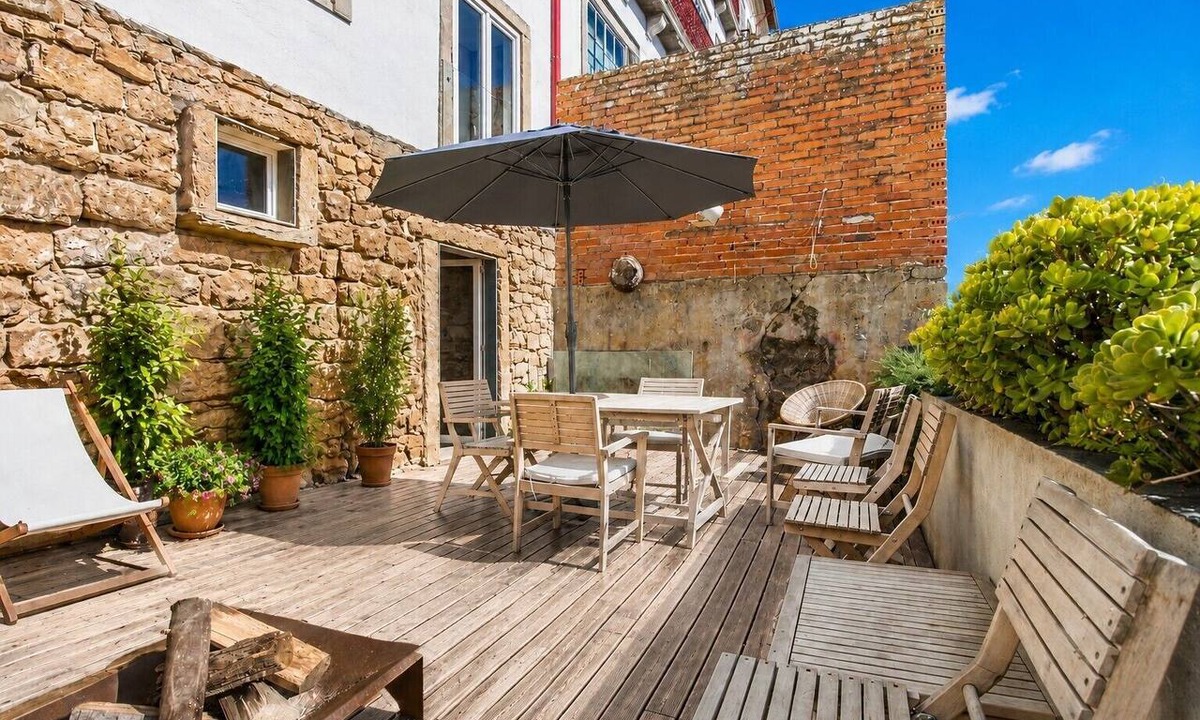 Coimbra City Centre Apartment | A Varanda do Tempo Apartment: Archaeology, History, Terrace & Wi-Fi in Central Coimbra