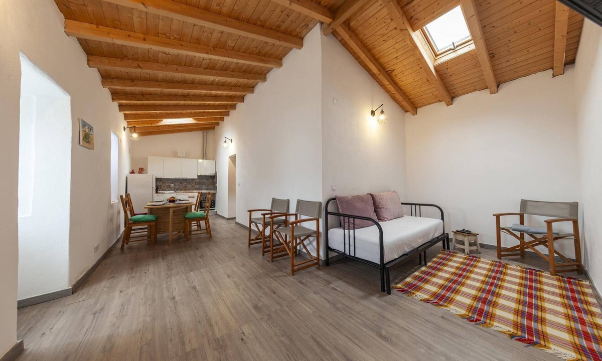 Espiche Apartment | A28 - Castela Street Townhouse in Espiche