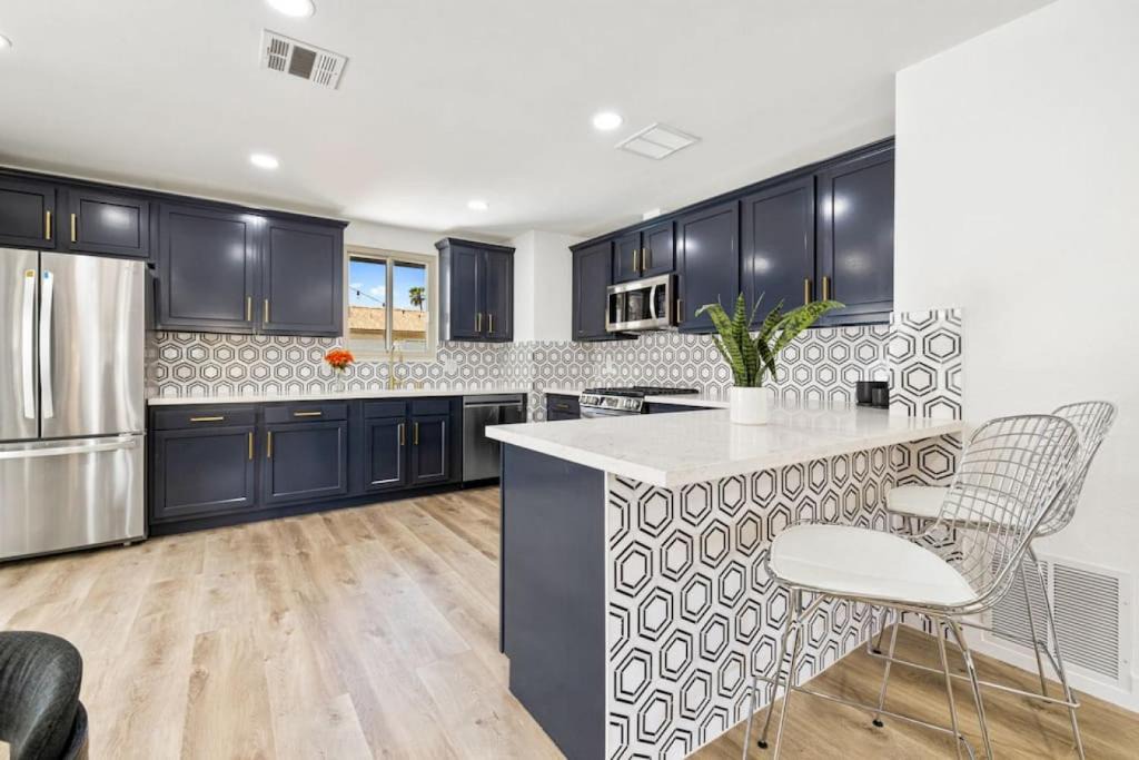Racquet Club South House | Acacia Retreat by Rather Be Properties