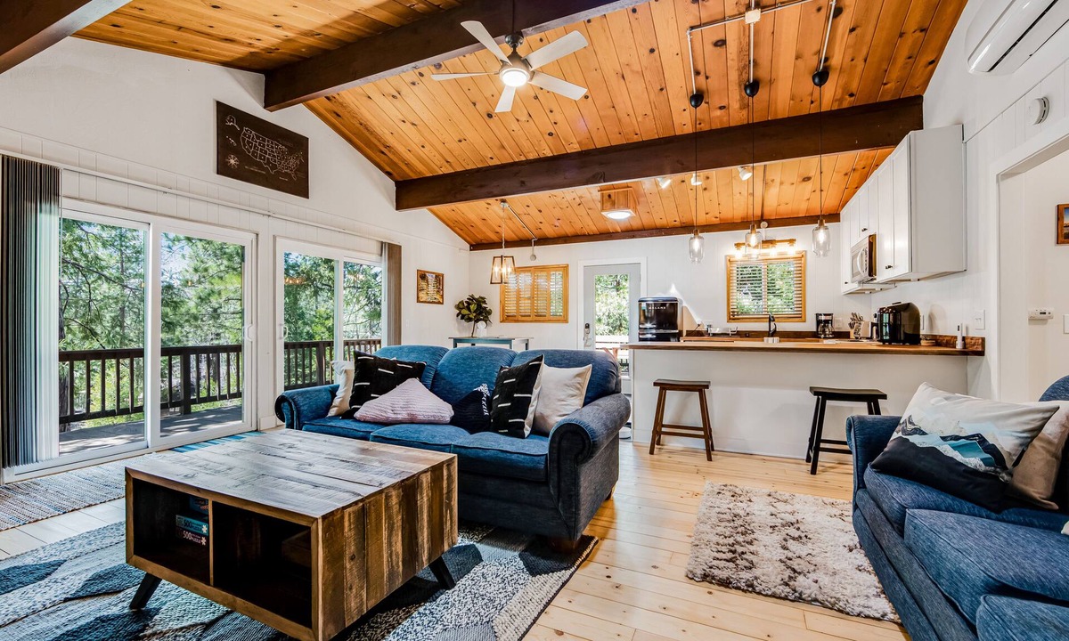 Idyllwild Cabin | Adorable cabin in the trees near hiking & town w/deck & high-speed WiFi