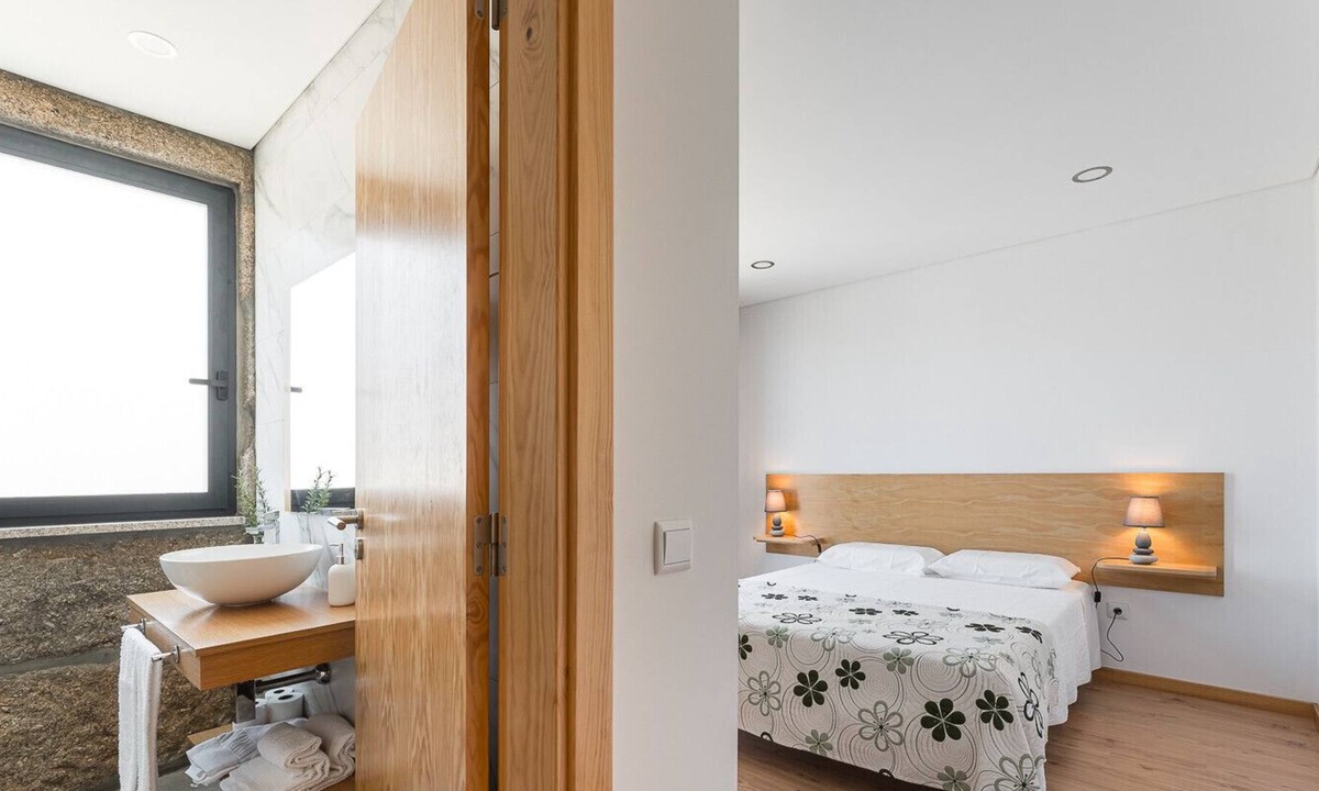 Mangualde Apartment | ALTIDO Beautiful unit w/ Gym & Communal pool