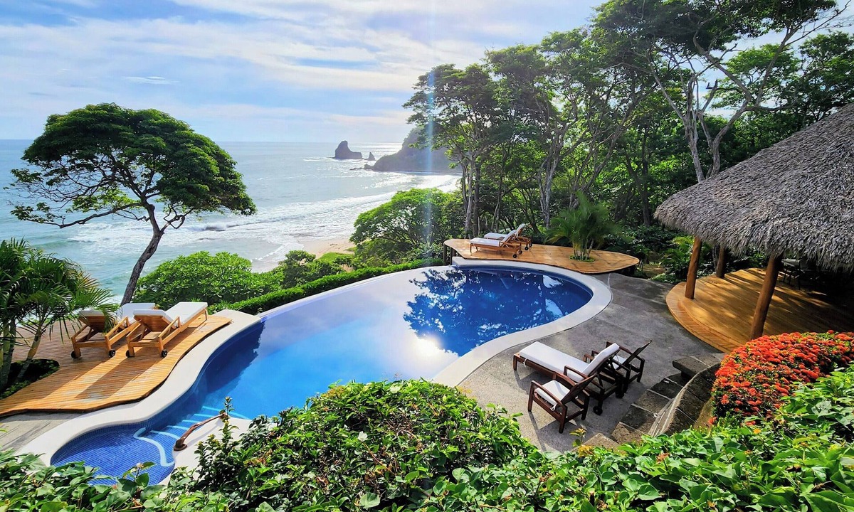 San Juan del Sur Villa | AMAZING BEACH VIEW AND SUNSETS – 13M INFINITY POOL – DIRECT PRIVATE BEACH ACCESS
