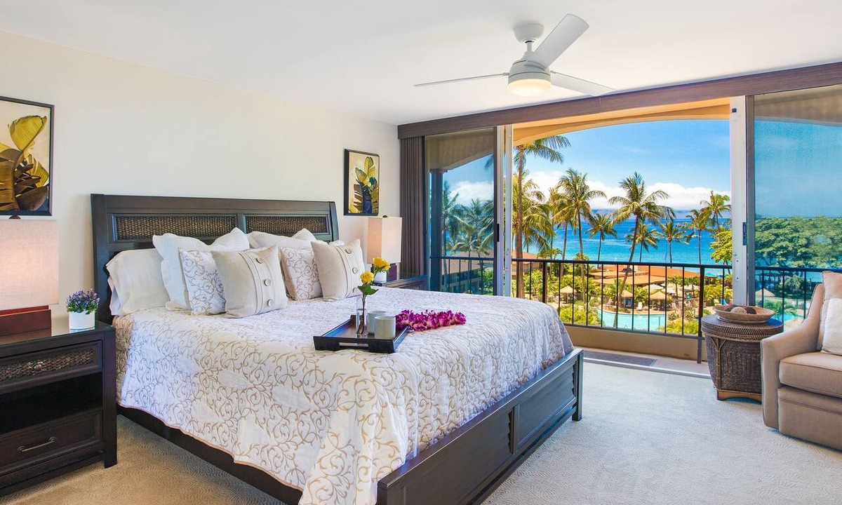 Kaanapali Condo | Amazing Rare 1 Bedroom - 2 Bathrooms with Stunning Panoramic Ocean Views