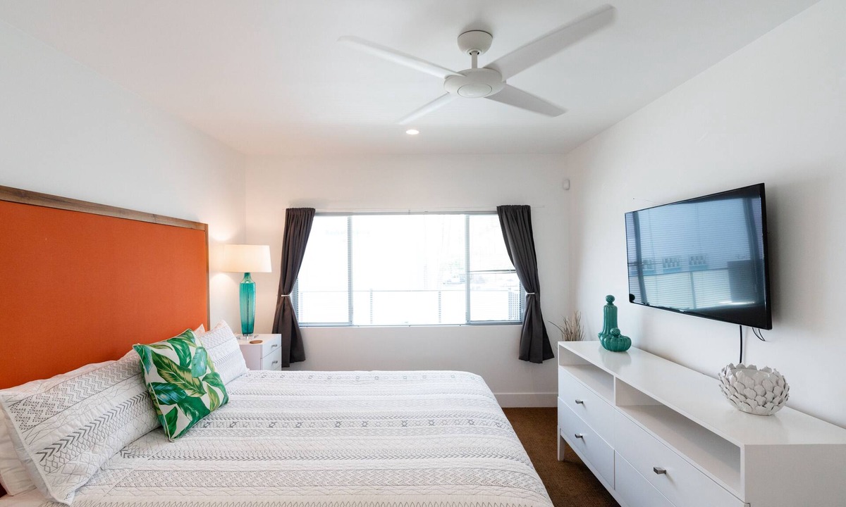 Tahquitz River Estates Apartment | Amazing view! Upscale Palm Springs Getaway!