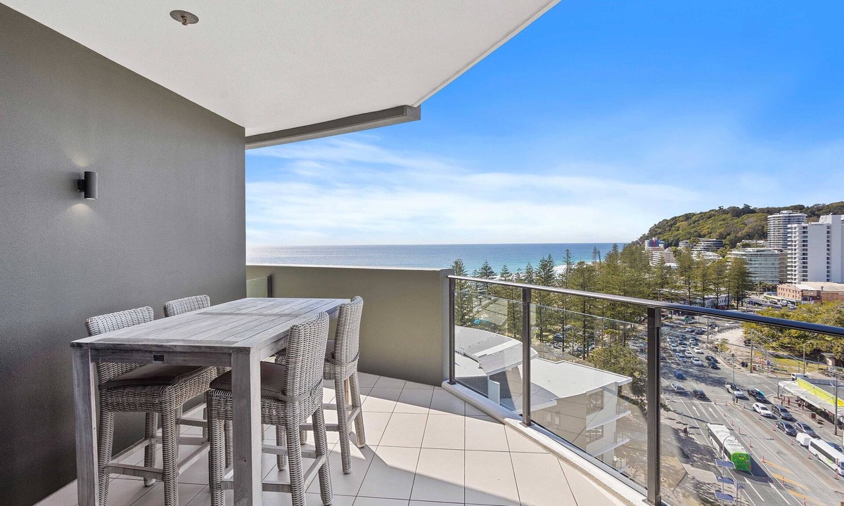 Burleigh Heads Apartment | Ambience Burleigh - 2 Bed Ocean Hinterland Delight