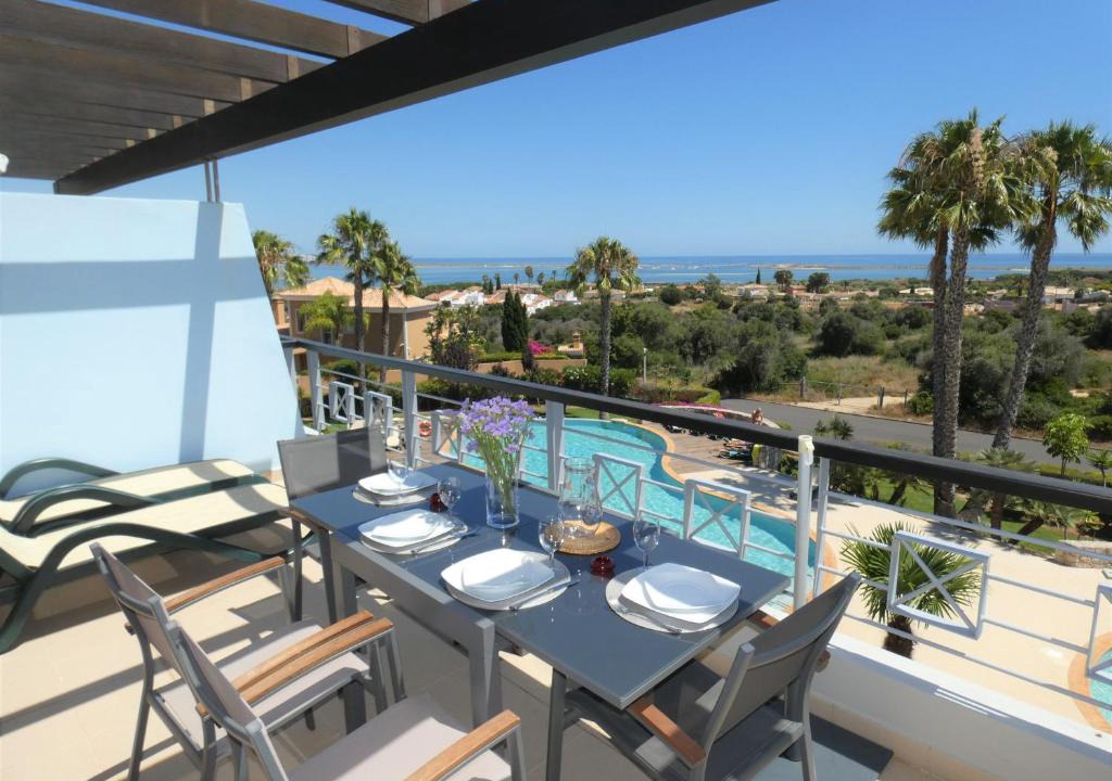 Alfarrobeira Apartment | Apartamento La Baie