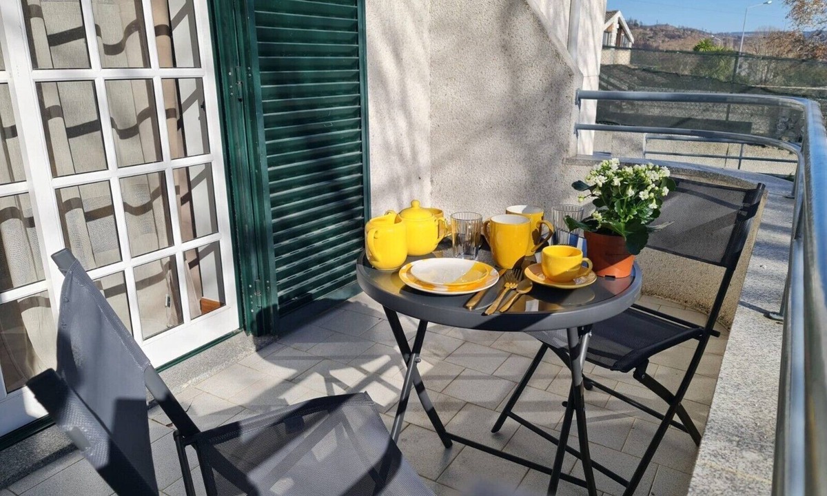 Caldas da Felgueira Apartment | Apartment 'Garça-Real 1' with Balcony