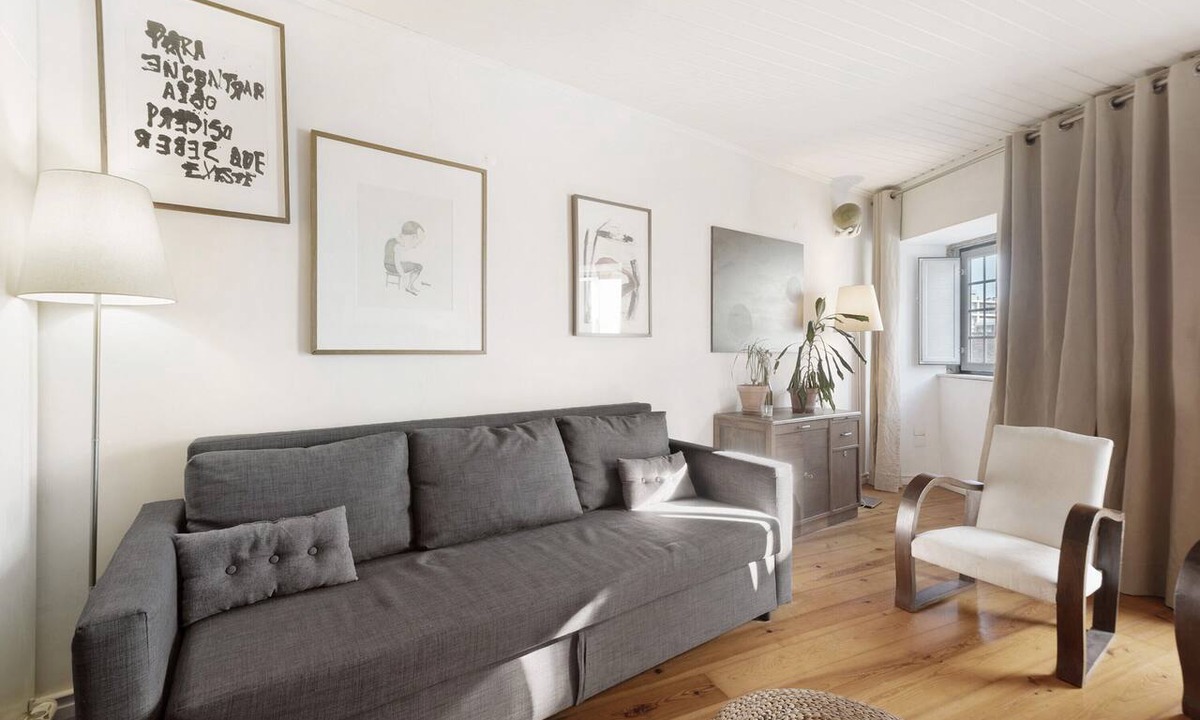 Alcantara Apartment | Apartment 'Rio Alcântara' with Private Terrace, Balcony and Wi-Fi