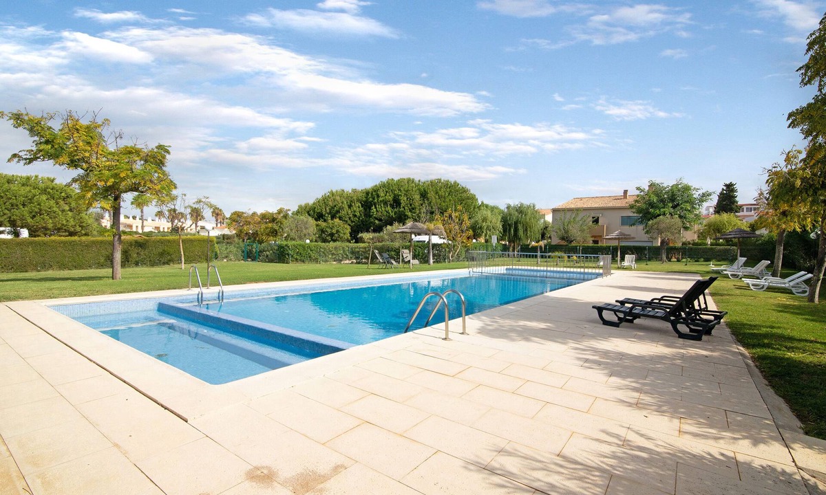 Vale de Parra Apartment | Apartment "Vale Férias" with Shared Pool & Wi-Fi