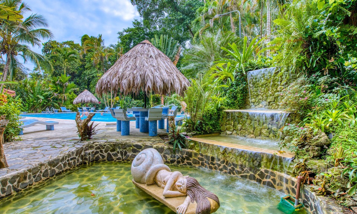 Cahuita Hotel | Atlantida Lodge