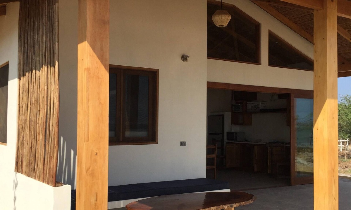 Rancho Santana House | Beach Front Gigis House A/C Playa Santana Popoyo Tola 3 Bedroom