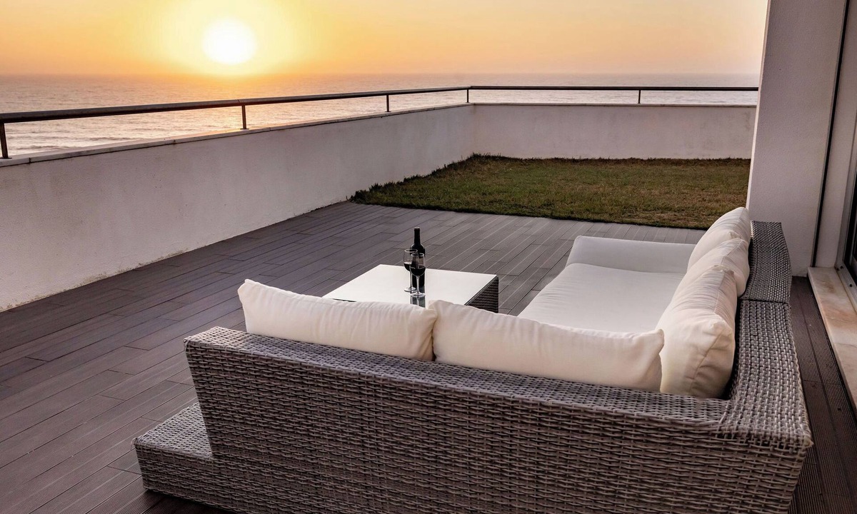 Torres Vedras House | Beachfront home with spectacular views, Santa Cruz