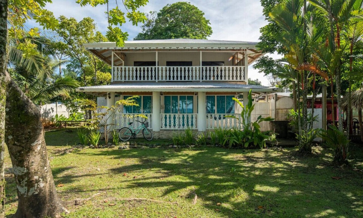 Manzanillo House | Beachfront House | Walk Everywhere | Pool Access