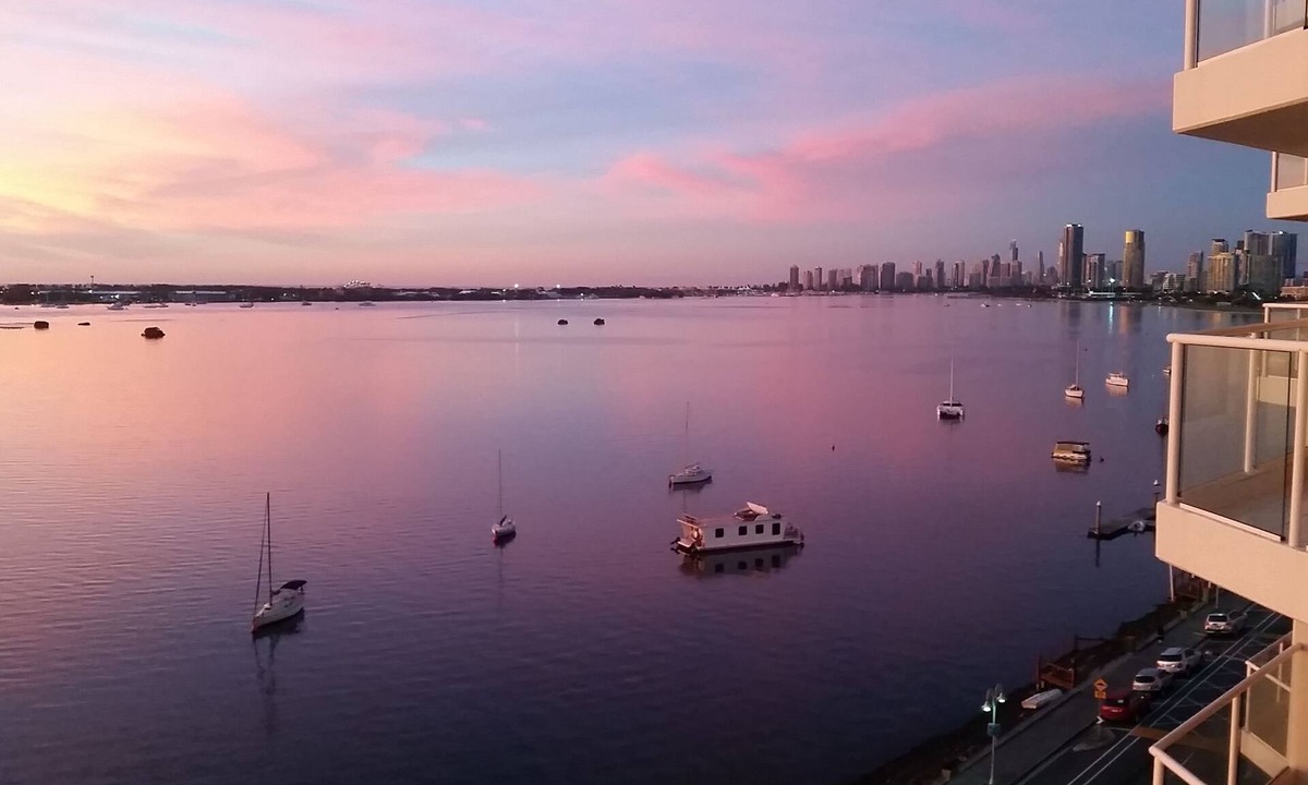 Labrador Apartment | Beaconlea Tower Apartments