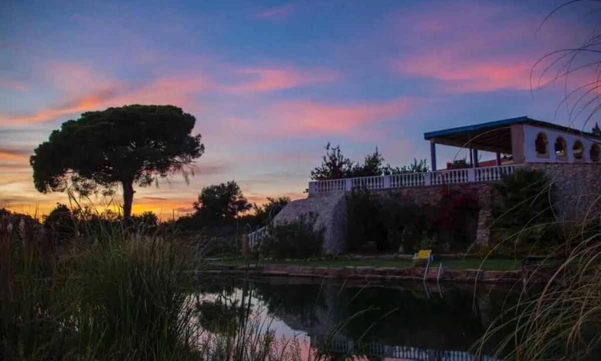 Estombar House | Beautiful 2-Bed House in Lagoa Torrinha, Algarve