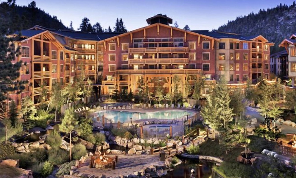 Mammoth Lakes Resort | Beautiful 2 BR/3 BATHS.TOP of the Grand Sierra Lodge!
