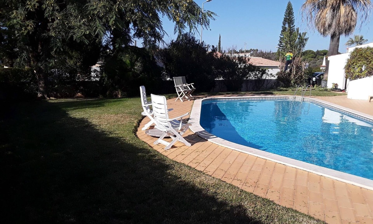 Vilamoura Villa | Beautiful Algarvian Villa, V4 , private gardens & pool