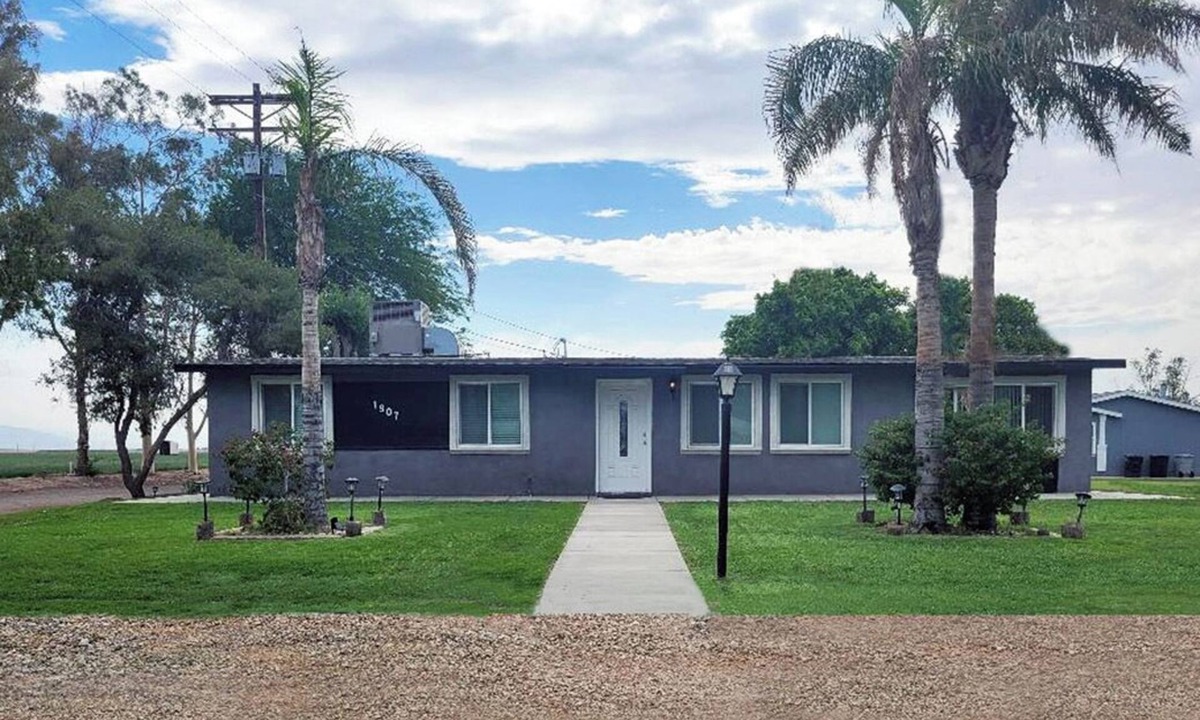 Holtville House | Beautiful peaceful quiet country living
