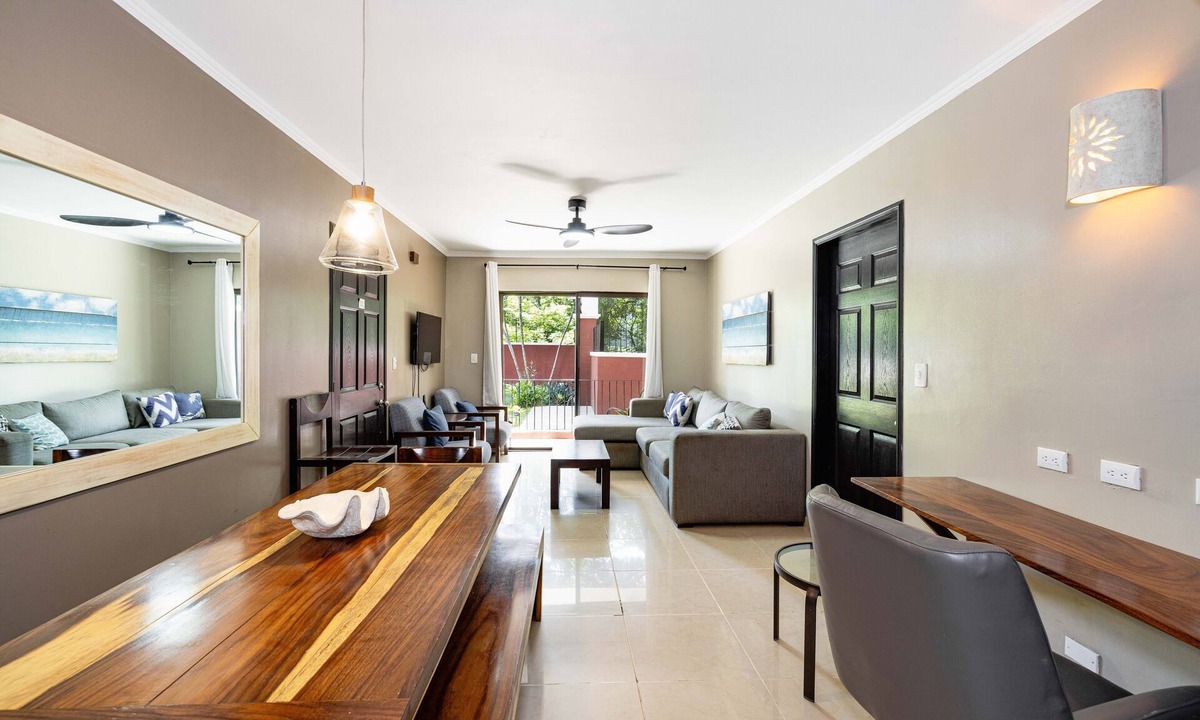 Tamarindo Condo | Beautifully Renovated Secured 2br/2bth Condo - 1 Block From Beach & Downtown