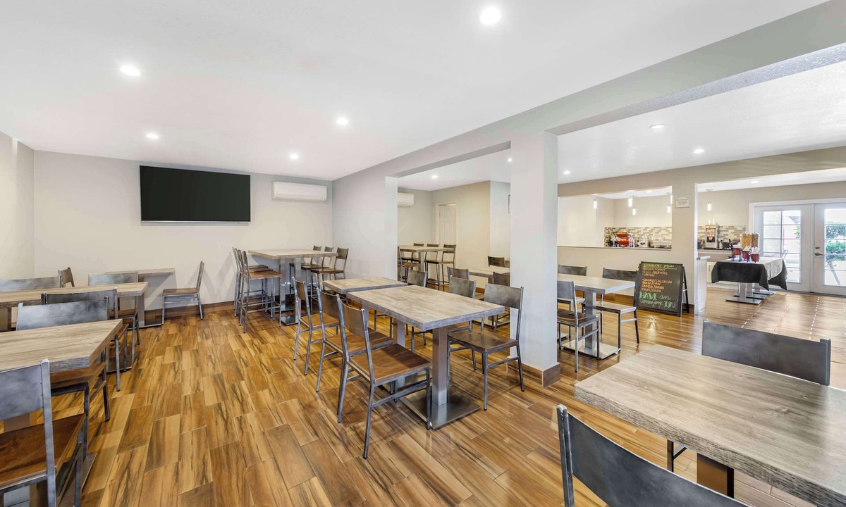 Ontario Hotel | Best Western Plus Ontario Airport & Convention Center