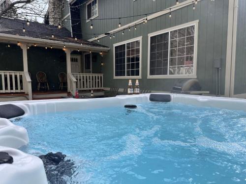 Fox Farm Villa | Big Bear Lake Sleep 16