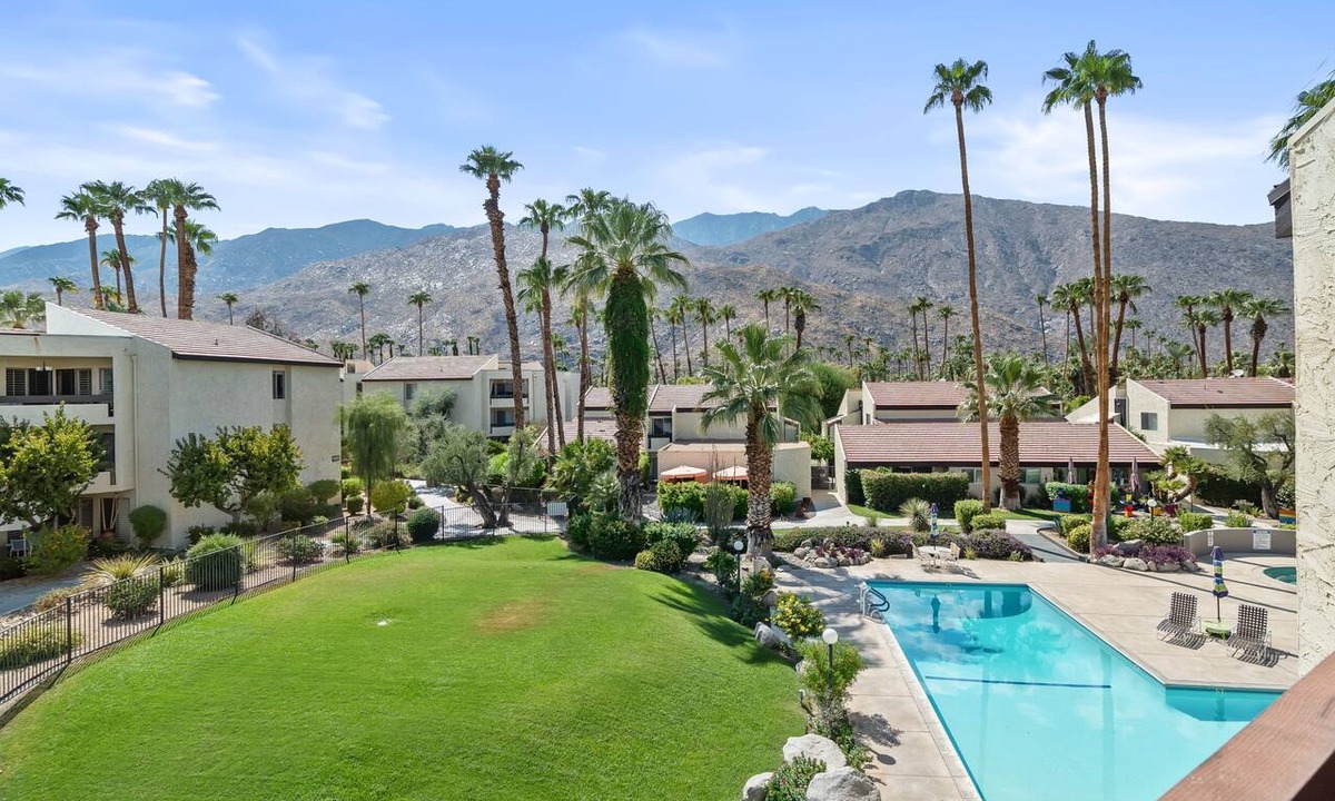 Tahquitz River Estates Condo | Biltmore 2Bed 2Bath Condo 30-Night Minimum