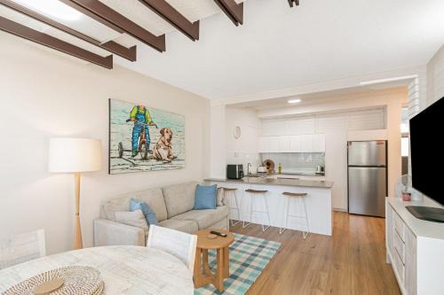 Tugun Apartment | Blue Pacific 2