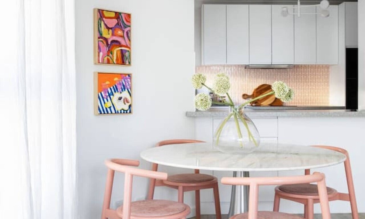 Broadbeach Apartment | Blush on Broadbeach-250m to beach-pet friendly